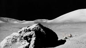 চাঁদের গুহায় থাকতে পারে মানুষ, আরামদায়ক বাসস্থান খুঁজে দিলেন নাসার  বিজ্ঞানীরা | NASA's scientists find lunar pits where human could live in  caves of Moon with comfortable temperature ...