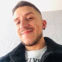 Steven Carlos's Instagram, Twitter & Facebook