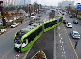 Kereta api eksekutif saat sore hari di stasiun surabaya gubeng seperti ka bangunkarta, ka ranggajati, ka bima, ka turangga. Pengangkutan Awam Art Kuching Kota Samarahan Dijangka Beroperasi 2025 Libur