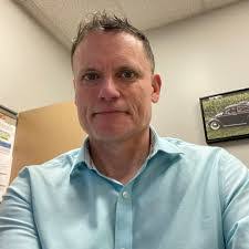 Roger Totten's Instagram, Twitter & Facebook