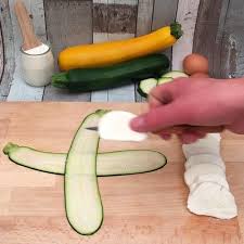 Les Beignets De Courgette La Recette En Video Par Chefclub Recettes De Cuisine Cuisine Et Boissons Cuisine Savoureuse