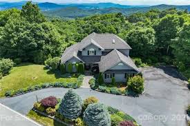 Weichert realtors is one of the nation's leading providers of blowing rock, north carolina real estate for sale and home ownership services. 225 Blowing Rock Homes For Sale Blowing Rock Nc Real Estate Movoto