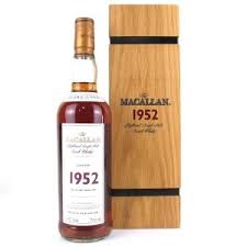 Macallan 1952 Fine And Rare 49 Year Old Whisky Bottle Whisky Bar Malt Whisky
