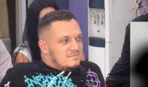 RASKRINKAN GASTOZ! Šokantni detalji iz njegove prošlosti isplivali u  javnost