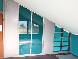 Dachschragenschrank Vom Schreiner Eingebaut Mit Aluminiumrahmenturen Lackiertem G Dachschragenschrank Kleiderschrank Fur Dachschrage Einbauschrank Dachschrage