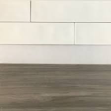 Level 4 Bath Tile Bianco 2 5x10 5 Wall With Bryce Gray 6x36 Floor Bath Tiles Flooring House Design