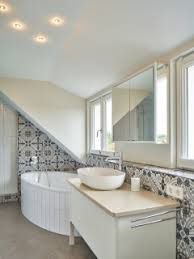 Alle serien für dein badezimmer. 75 Badezimmer Mit Farbigen Fliesen Ideen Bilder Dezember 2020 Houzz De