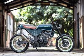 Karena itu gaya ini disebut dengan gaya cafe racer. Bosan Standar Kawasaki Ninja 250 Ini Disulap Jadi Cafe Racer Jadul Motorplus