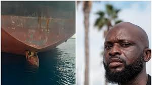 La huida desesperada de Henry: la historia detrás de la foto de los tres  inmigrantes en el timón de un barco