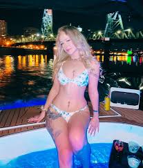 Hexxokami - Free nude pics, galleries & more at Babepedia