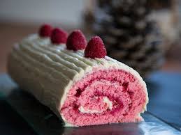 Buche De Noel Mousse Chocolat Blanc Et Coulis De Framboise Recette Par Celine De Je Papote Com