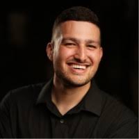 10+ "Luke Moritz" profiles