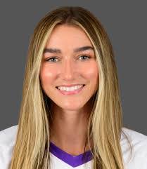 Vanessa Hackett's Instagram, Twitter & Facebook