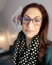 Barbara Bourgeois's Instagram, Twitter & Facebook