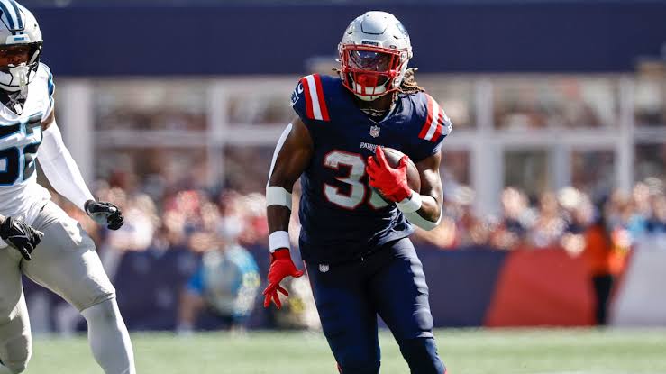Patriots-Bills: Rhamondre Stevenson 'happy' for rookie TreVeyon Henderson -  masslive.com