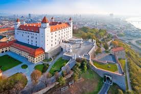 Kirjaudu sisään käyttäjätunnuksella, jolle asiakasnumero / tilaajatunnus on liitetty, tai ota tarvittaessa yhteyttä asiakaspalveluun. Bratislava Pressburg Travelguide Sk