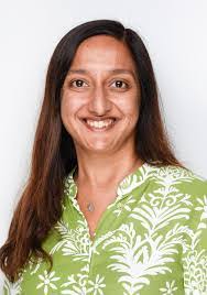 Suzanne Stratton's Instagram, Twitter & Facebook