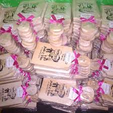 The wedding door gift are exceptionally creative and can also be used at hotels, restaurants, and even your houses. Seriously Doorgift Ni Reem Cenderahati Perkahwinan Facebook