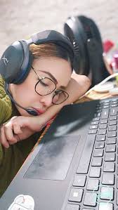 Pause muna kay Metz. Part-time mode : ON muna. God bless everyone.  #workfromhome #partime #workingmom