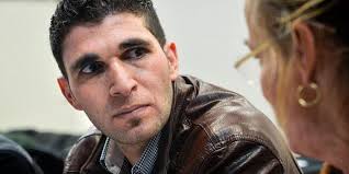 De är fast på flyktingboendet i Himle