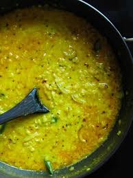 Sri Lankan Dhal Curry Parippu Dal Daal Island Smile Recipe Dhal Curry Curry Recipes