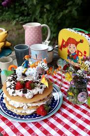 Pippi ist ein selbstbewusstes neunjähriges mädchen mit sommersprossen. Pippi Langstrumpf Torte Rezept Lavendelblog
