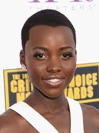 360 Degrees Of All Out Glamour At The Critics Choice Awards Natural Afro Hairstyles Widow S Peak Hair Makeup