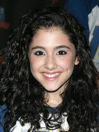 Ariana Grande S Entire Hair And Beauty Evolution Ariana Grande Hair Hair Beauty Beauty