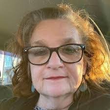 Debra Whitesell's Instagram, Twitter & Facebook