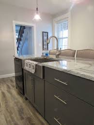 Gloss white shaker kitchen cabinet doors fit most fitted kitchen cupboard units. Modern Farmhouse Kitchen Remodel White Shaker Cabinets Gray Island Modern Farmhouse Kitchens Farmhouse Kitchen Remodel White Farmhouse Kitchens