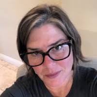 Karen Houlihan's Instagram, Twitter & Facebook