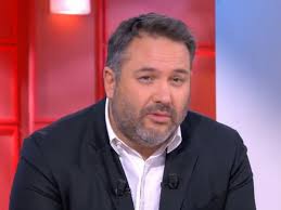 Cette peine ne s'est jamais atténuée" : Bruce Tousaint revient avec émotion  sur le deuil de sa mère (VIDEO)