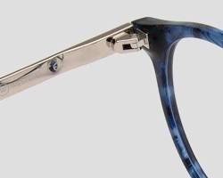 Image of Eyeglass frames with sturdy hinges
