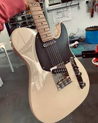Flip the toggle up and the pickups are the outside single coils. Tele Guys Here S Some Fresh Meat For You The Gear Page