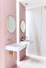 Elas Podem Causar Grande Impacto No Decor De Marmore Concreto Com Estampa Ou Tran Banheiro Cor De Rosa Design De Interiores De Banheiro Interior Do Banheiro
