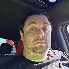 Kenneth McCulloch (@blake.mcculloch.54) • Facebook, Connect with friends