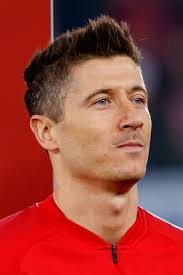 Robert lewandowski ma za sobą fantastyczny sezon, może najlepszy w karierze. Robert Lewandowski Of Poland Looks On Prior To The 2020 Uefa European Lewandowski Robert Lewandowski Sports Celebrities