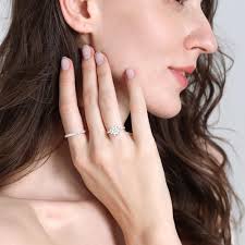 Titaniumcentral Eternity Rings Women's Engagement Ring Set with 1.25 ct  Round Cubic Zirconia Wedding Rings Partner Rings Promise Ring For Her,  Brass : Amazon.co.uk: Fashion