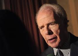 Best-selling writer William Kennedy lists home where famous gangster was  killed