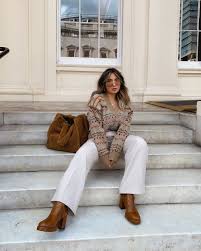 Did you know that women 5'4 and under are considered petite? many of you are surprised to hear that since 5'4″ is an. Best Petite Clothing Brands According To Influencers