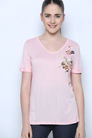 Kadin T Shirt V Yaka Tisort Bisiklet Yaka T Shirt Modelleri Tozlu Com V Yaka Kadin Tisort
