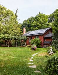 4.8 out of 5 stars. How Isabella Rossellini Turned A Dilapidated Long Island Barn Into An Animal Filled Country Retreat British Vogue