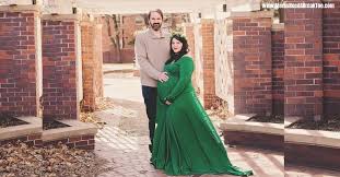 Glamix offers a wide range of pregnancy dresses for photoshoots under $50 that are comfortable. Top 15 Best Plus Size Maternity Dresses In 2021 Moms Need A Break Too