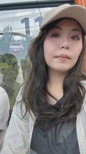 陳霞霞| #越南🇻🇳峴港炎熱的天氣🌞 熱情的我們❤️ #員工旅遊#峴港#會安#美溪沙灘#佛手橋#美山聖地| Instagram