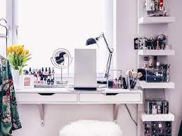 Una postazione trucco è il sogno proibito di tutte noi, ma realizzarla può essere semplice ed. Postazione Trucco Ikea Le Idee Piu Belle Grazia