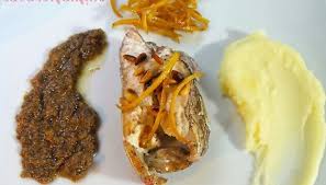 Adagiatevi il pesce salato e pepato dentro e fuori. Ricetta Cernia Bruna Al Forno Le Ricette Di Buonissimo