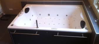 For the best and most luxurious fancy tub in town, look no further than this double therapy whirlpool tub. Sanibay Whirlpools Und Whirlwannen Direkt Vom Hersteller Online Kaufen