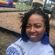 Serena Hogan's Instagram, Twitter & Facebook