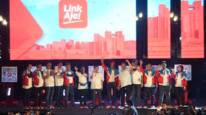 Həmçinin ins məsdərindən götürüldüyü üçün ram olan, ülfət bağlayan, uyğunlaşan mənasını da verir. Direksi Dan Insan Pertamina Meriahkan Festival Linkaja Pertamina