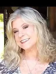 Polly Staples's Instagram, Twitter & Facebook